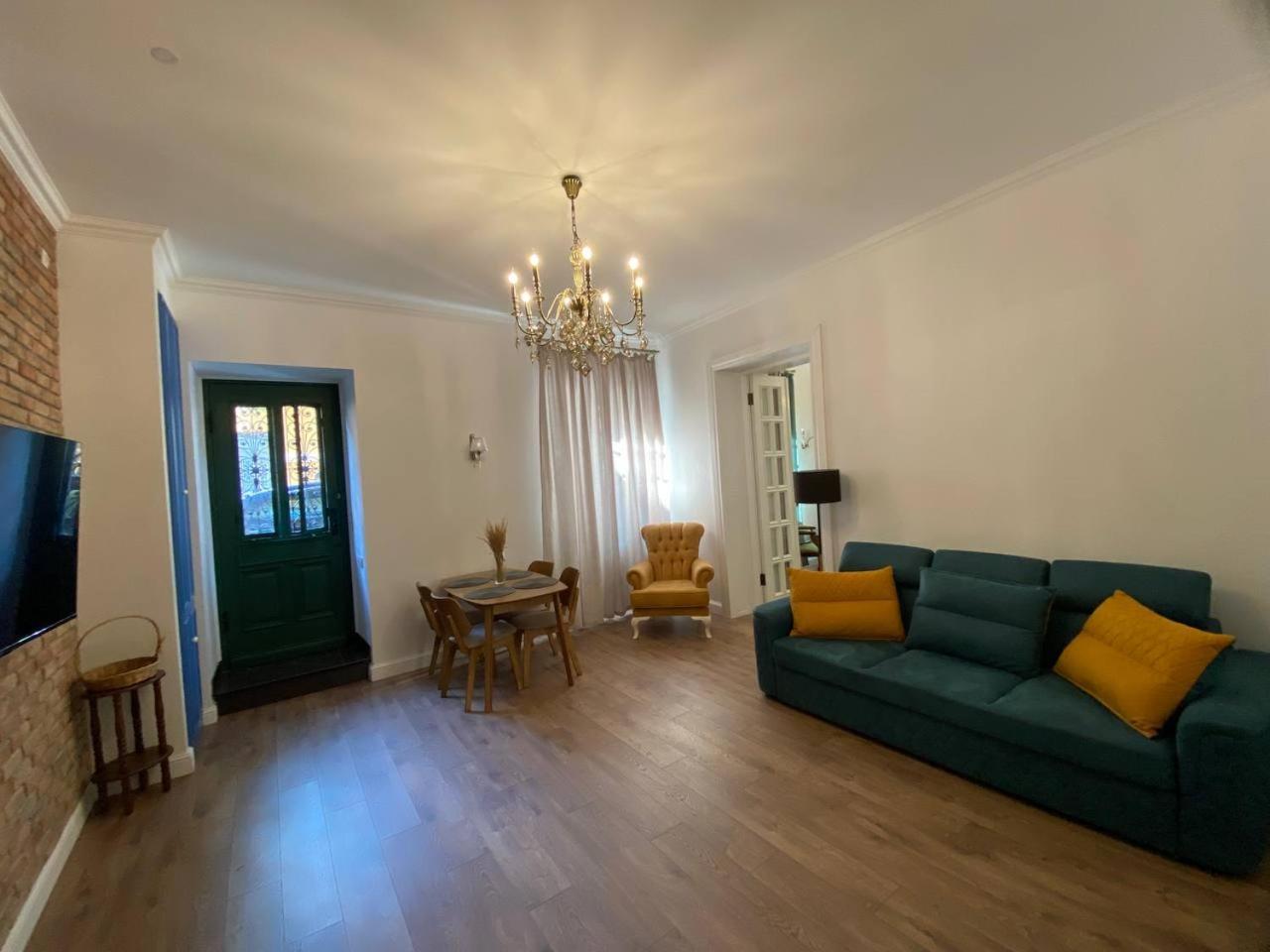Apartments Margarita Tbilisi Bagian luar foto