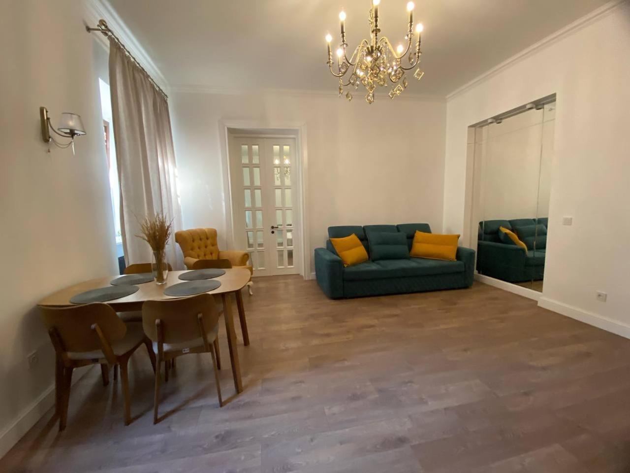 Apartments Margarita Tbilisi Bagian luar foto