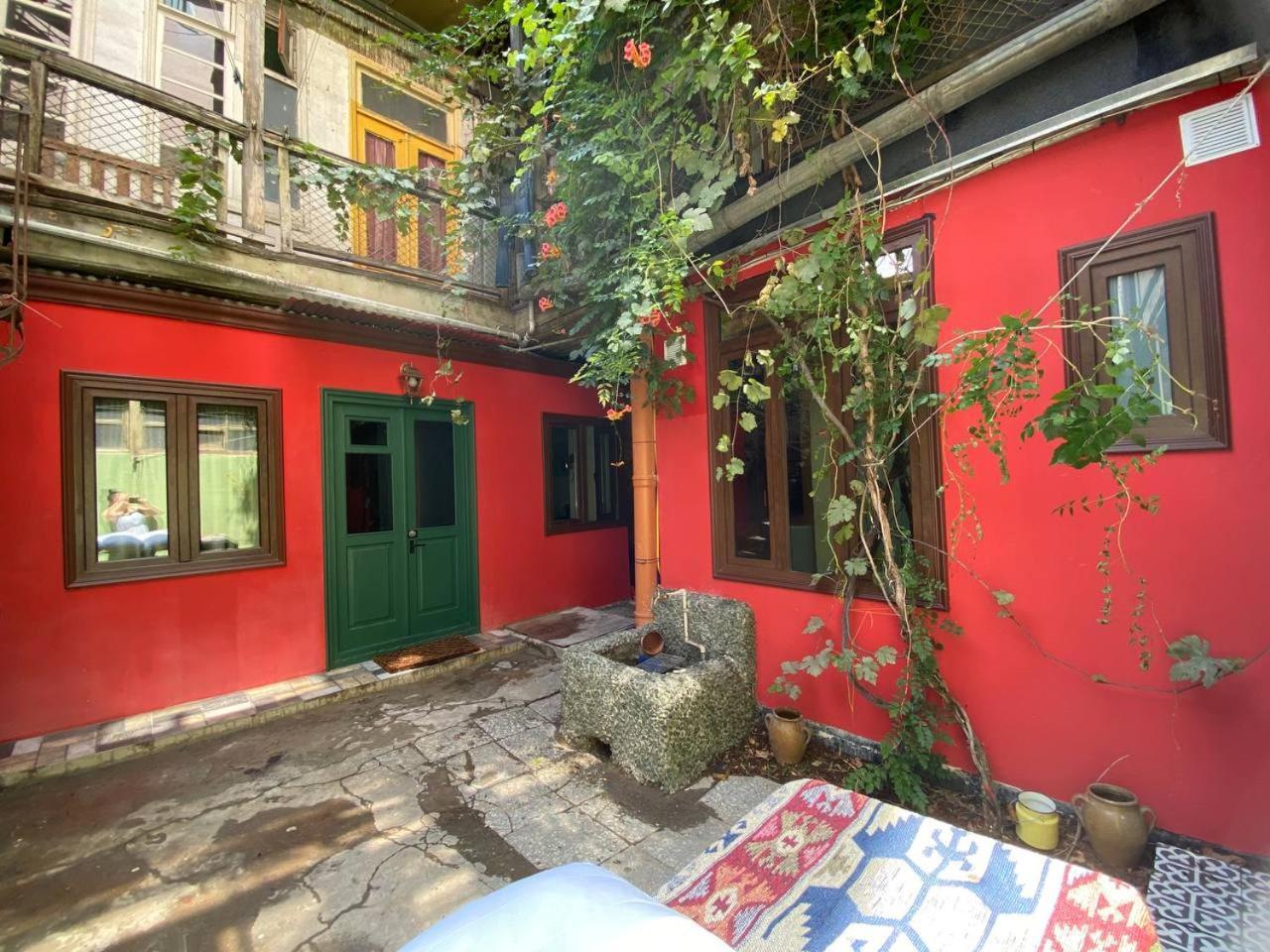 Apartments Margarita Tbilisi Bagian luar foto